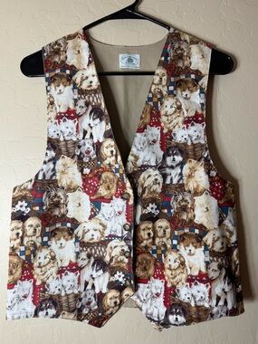 Garth Mountain Company Puppy Dog Print Novelty Button Front Vest Cottagecore